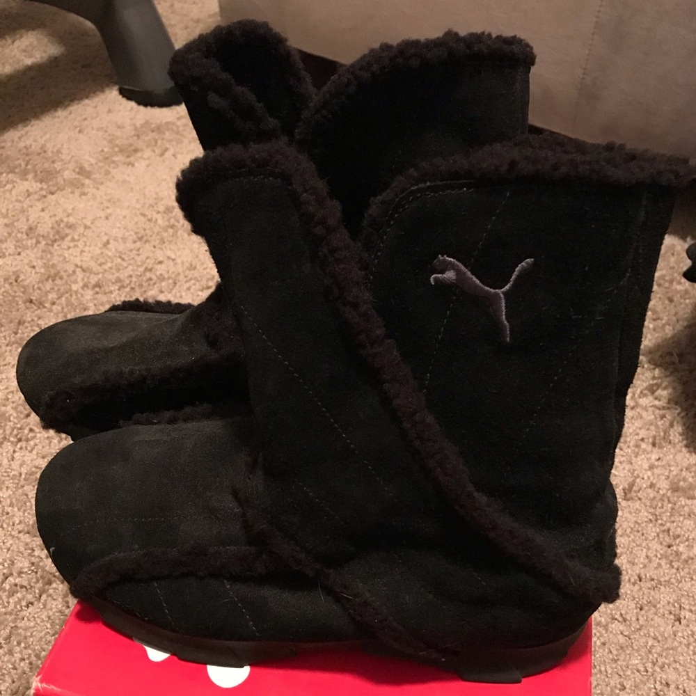 Puma black suede boots booties 6 NWT